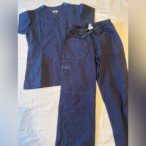 Wonderwink Scrub Set